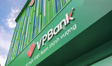 VPBank rót thêm hơn 100.000 tỷ đồng vào bất động sản nửa đầu năm: "Canh bạc" rủi ro hay bước đi đón đầu chu kỳ mới?
