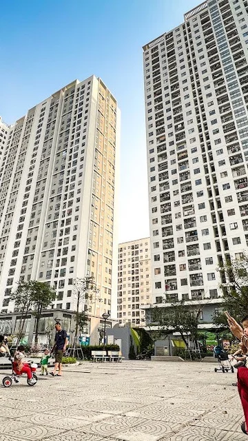 ĐÁNH THUẾ BẤT ĐỘNG SẢN BỎ HOANG CÓ LÀM NGƯỜI TRẺ DỄ MUA NHÀ?