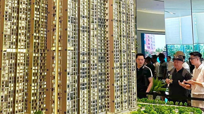 Lãi suất vay mua nhà tăng mạnh, người trẻ lo lắng: Chuyên gia nói “chưa đáng ngại”