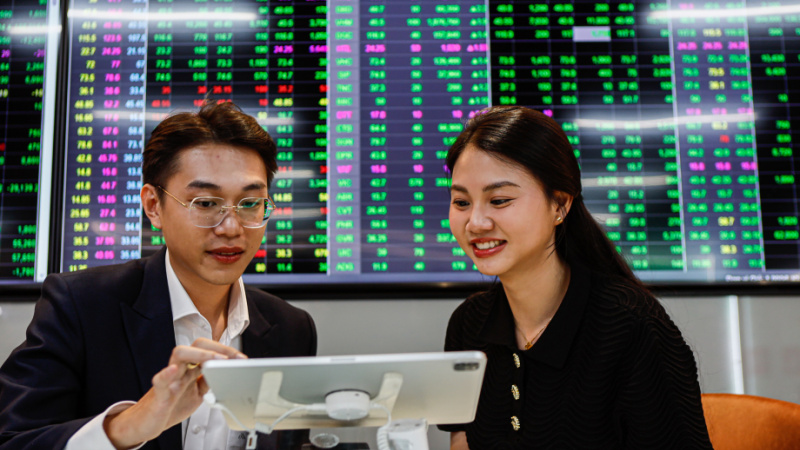 BẤT NGỜ CHƯA? 11% dân số Việt Nam đã có tài khoản chứng khoán!