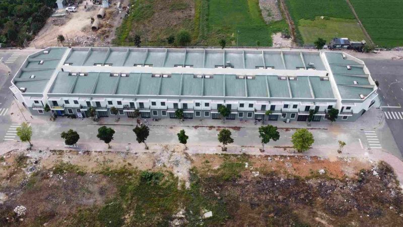 Tin nóng BĐS TP.HCM: Hơn 500 căn nhà ở xã hội liền kề xong móng giá chỉ từ 1,9 – 2,3 tỷ đồng/căn được phép mở bán