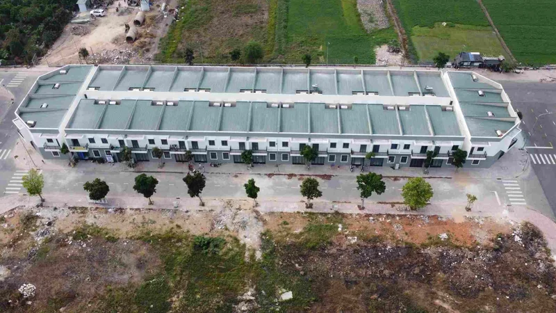 Tin nóng BĐS TP.HCM: Hơn 500 căn nhà ở xã hội liền kề xong móng giá chỉ từ 1,9 – 2,3 tỷ đồng/căn được phép mở bán