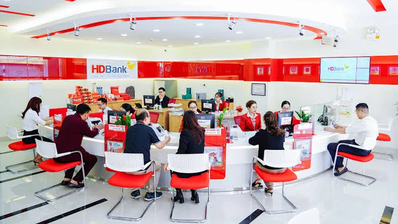 HDBank chốt ngày phát hành 1,5 tỷ cổ phiếu để tăng vốn: Mỗi cổ đông cầm 100 cổ sắp được “tặng” thêm 30 cổ