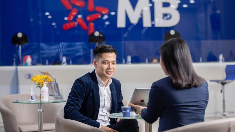 Manulife rời danh sách cổ đông lớn, MB chuẩn bị thay nhân sự cấp cao