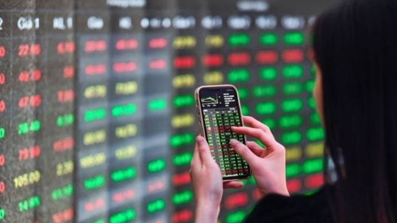 DGC, VIC, NVL, MWG… giảm kịch sàn, VN- Index lại bị “thổi bay” 56 điểm