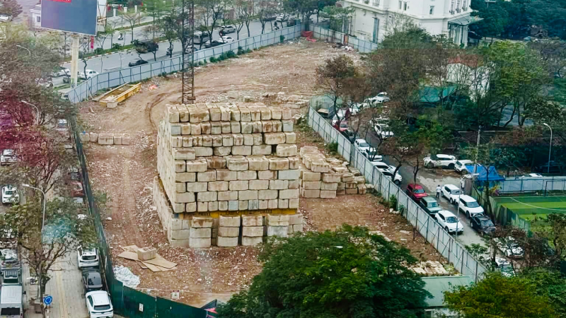 “Đất vàng” bỏ hoang 18 năm của Vietcombank ở Cầu Giấy có chuyển động mới