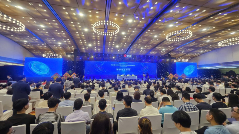 Không còn phong bì 500k, ĐHĐCĐ Ngân hàng TMCP Quân đội bỗng “thoáng” lạ thường