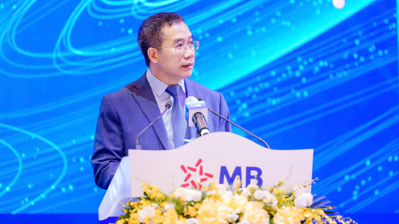 Nhận cổ tức xong lại phải bỏ tiền mua thêm cổ phiếu: Bị cổ đông chất vấn, Chủ tịch MB nói gì?