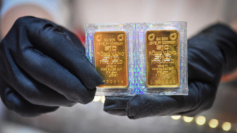 Check giá vàng ngày 22/4: SJC giảm 600.000 đồng mỗi lượng