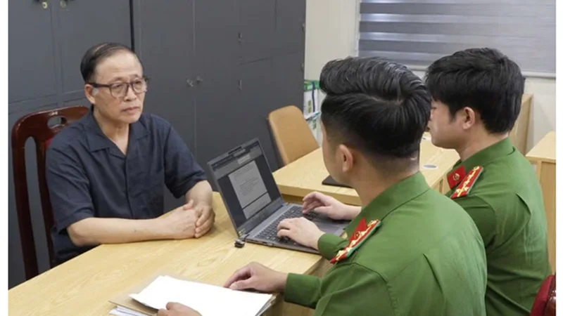 Bắt tạm giam ông Vũ Minh Châu, nguyên Giám đốc Công ty vàng Bảo Tín Minh Châu và con trai
