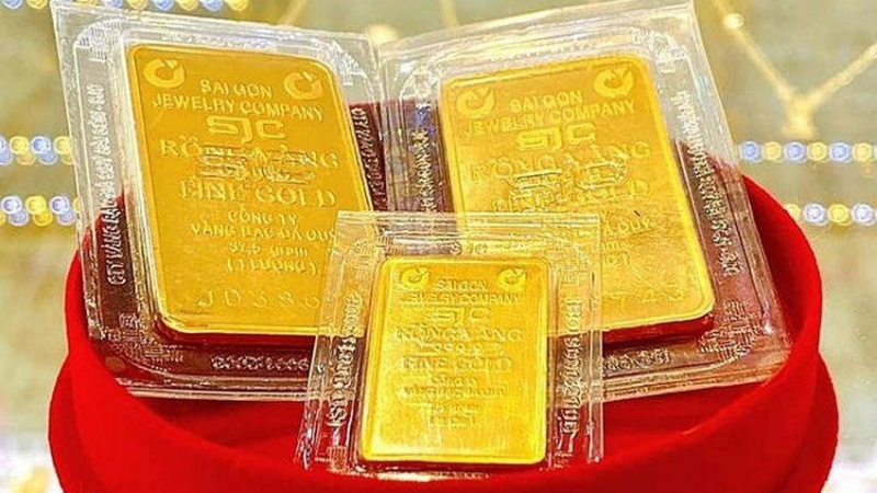 Giá vàng sáng (19/6) lại sập mạnh nữa rồi cả nhà ơi: "Bốc hơi" 4,5 triệu đồng/lượng sau một đêm