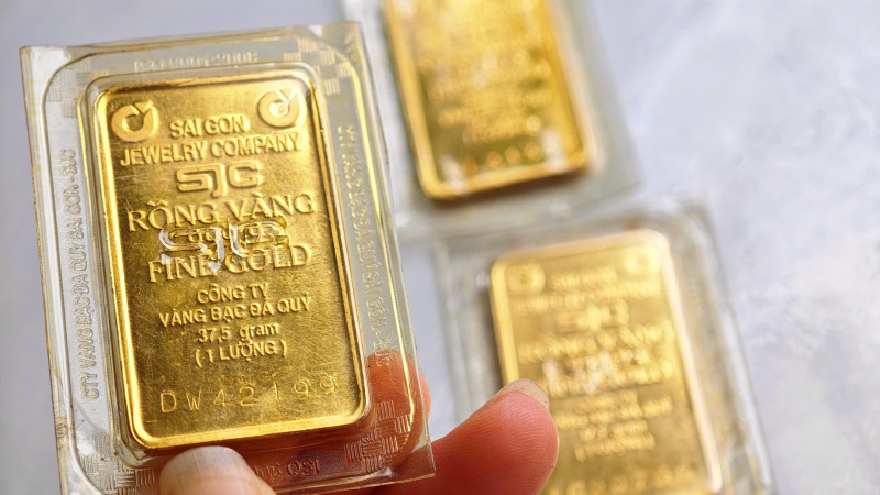 Giá vàng 25/6: Giảm 800k/lượng khi thế giới tuột khỏi mốc 4.000 USD