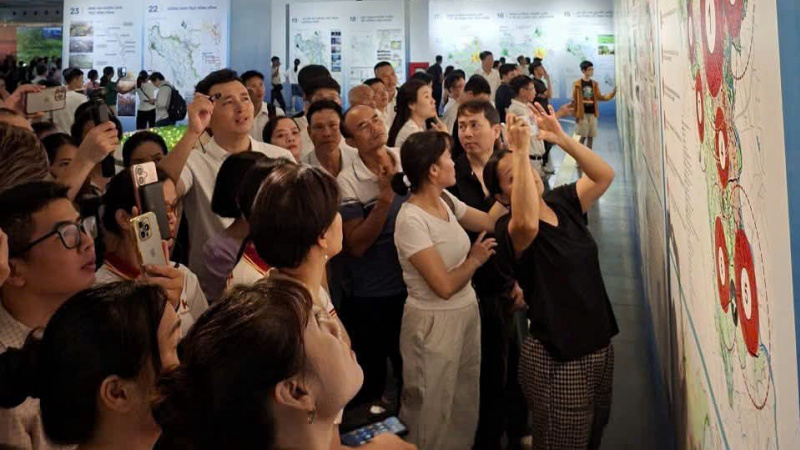 BẢN ĐỒ QUY HOẠCH HÀ NỘI TẦM NHÌN 100 NĂM... NHƯNG CÓ LẼ NHIỀU NGƯỜI SẼ THẤY HỤT HẪNG